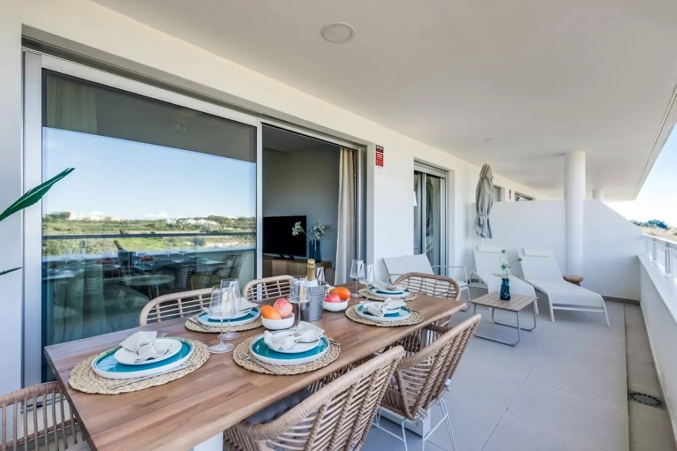 אסטפונה Casa Con Vistas - 2 Bedroom Apartment With Terrace